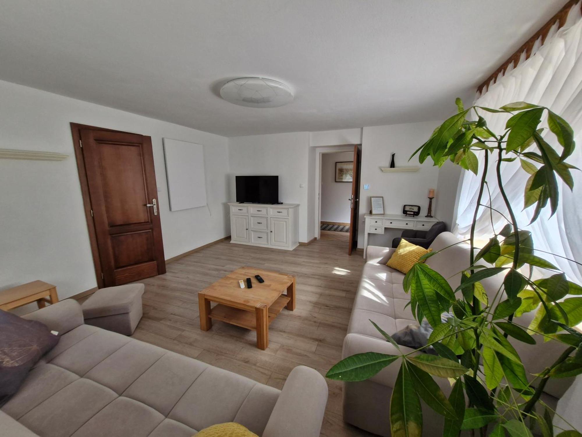 Stol Apartments Zirovnica Exterior foto